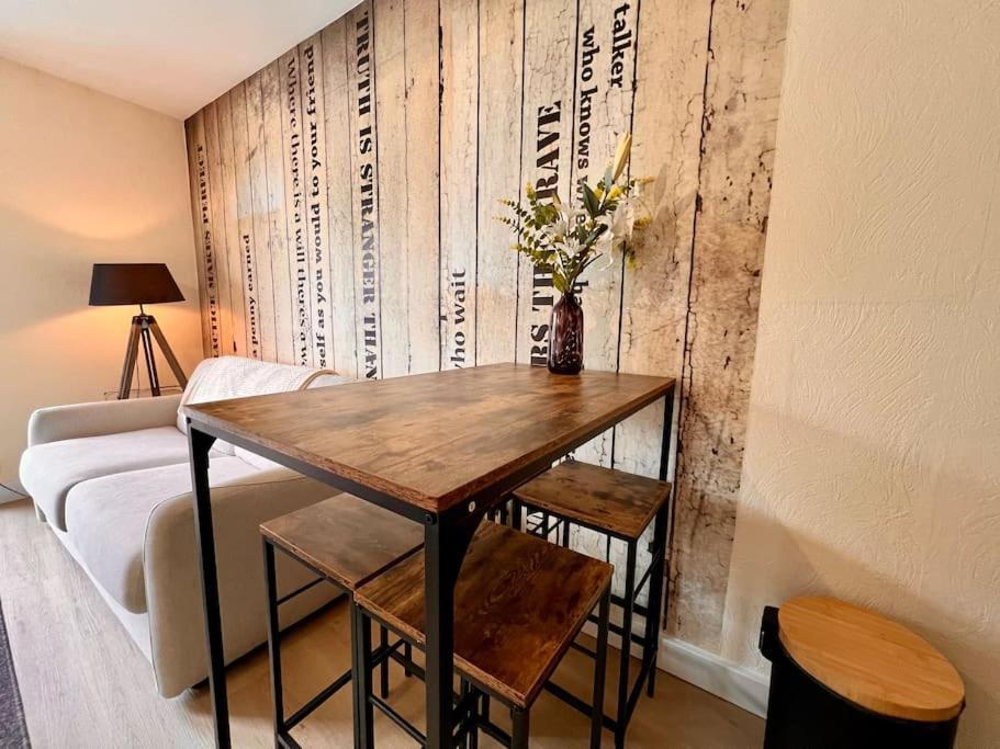 Appartement Climatise 4Prsn Au Pied De La Citadelle Безансон Екстер'єр фото
